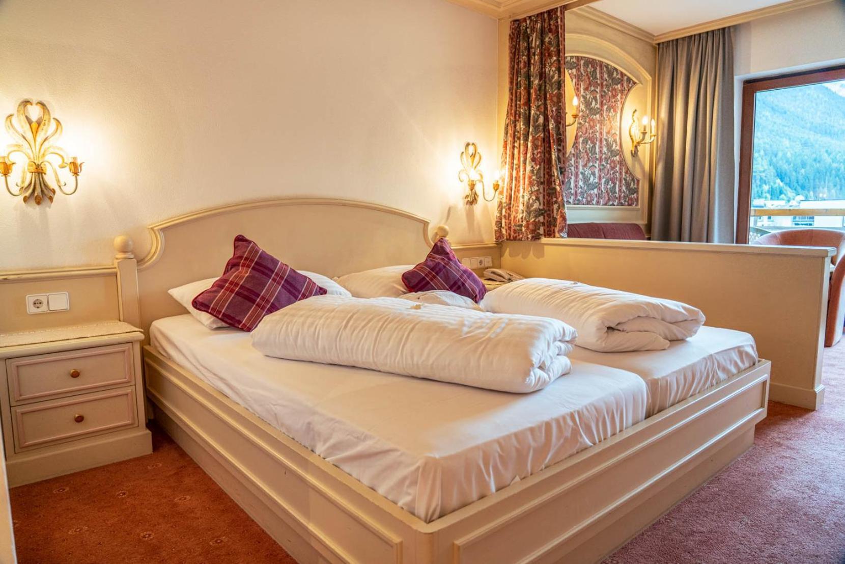 Hotel Donnerhof Fulpmes Habitación foto