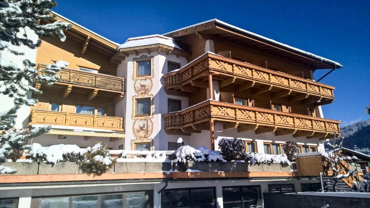 Hotel Donnerhof Fulpmes Exterior foto